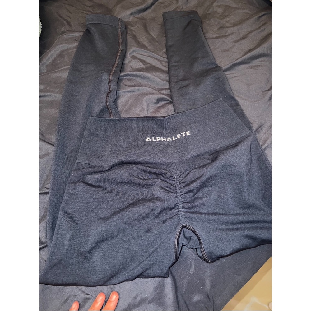 Alphalete amplify leggings!
